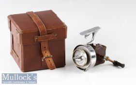 Illingworth No5 Mk II trout casting reel marked No1142 to foot, with a bakelite covering to gearing,