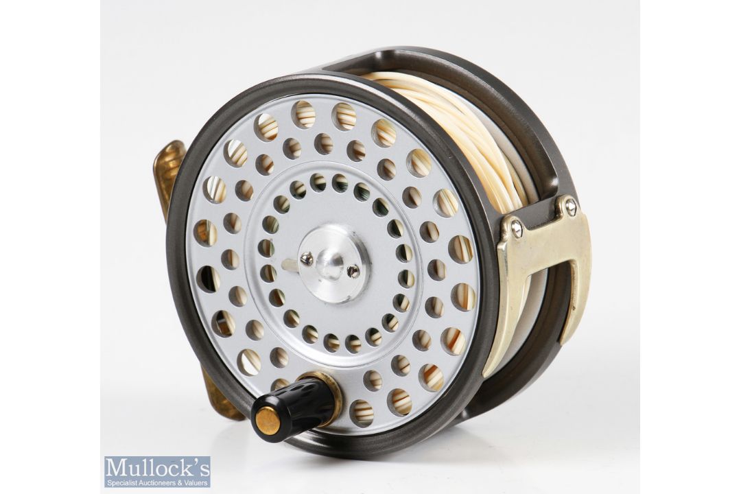 Hardy Bros England The Husky 3 3/8” wide drum alloy fly reel with silent check, ribbed brass foot, U - Image 2 of 3
