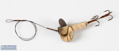 Wyres Freres “The Devon Diamond Rozeville” Minnow Lure body length 1.5” with 2.5” overall length, in