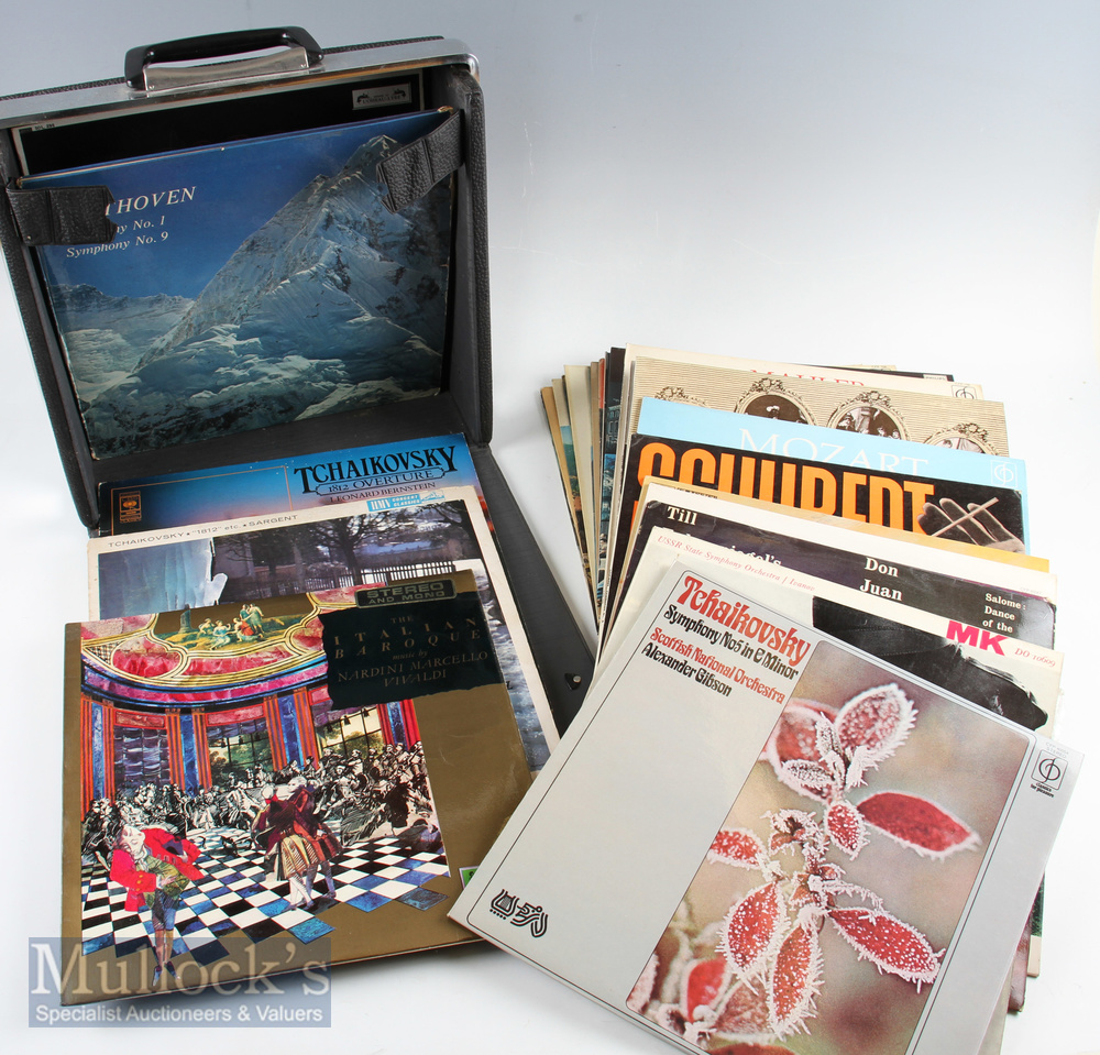 Selection of Assorted Records and LPs assorted artists and genre’s incl Top of the Pops, Perry Como, - Image 2 of 3