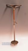Interesting W Mills Sunderland Pat Alloy adjustable shooting stick no 2058 – c/w adjustable