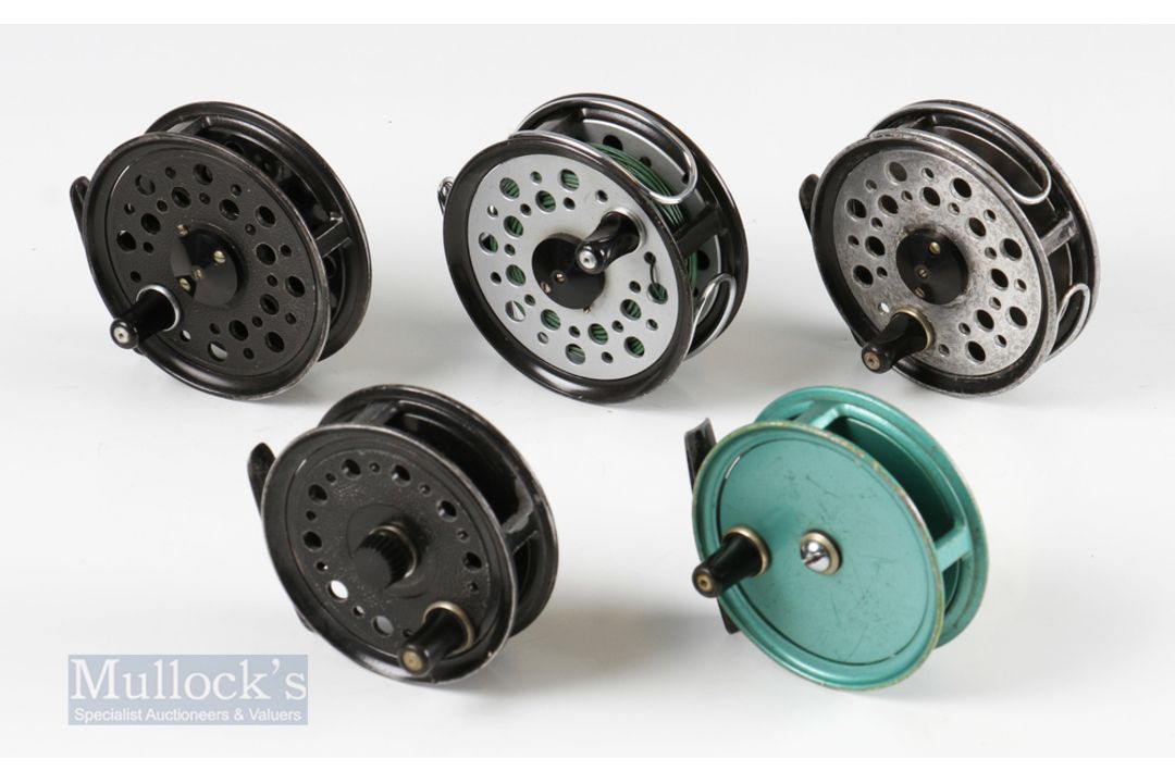 5x Youngs Fly Reels – 2x Youngs & Son 3 ¼” reels, one having retaining screw replaced and a 3 3/8” - Image 1 of 2