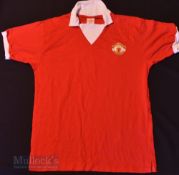 Retro 1970 Manchester United Home football shirt size large, in red, short sleeve