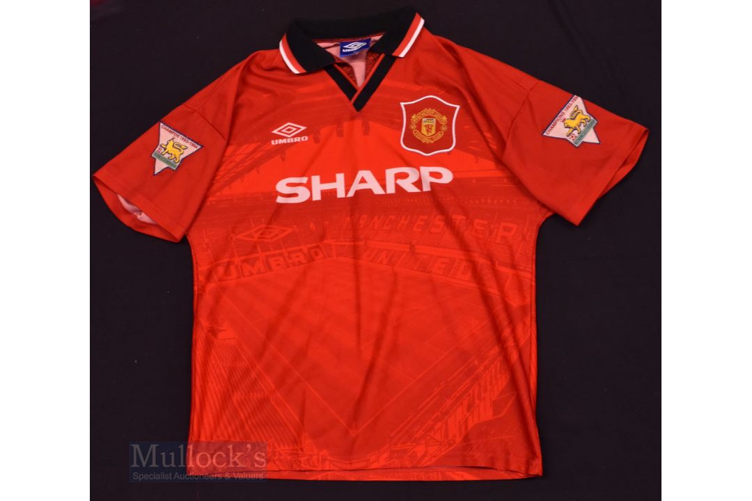 1994/96 Manchester United Home football shirt size medium, in red, Umbro, short sleeve, with 1993-94 - Image 1 of 3