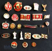 Collection of 25x Manchester United football club badges, a mixture of enamel and other metal badges