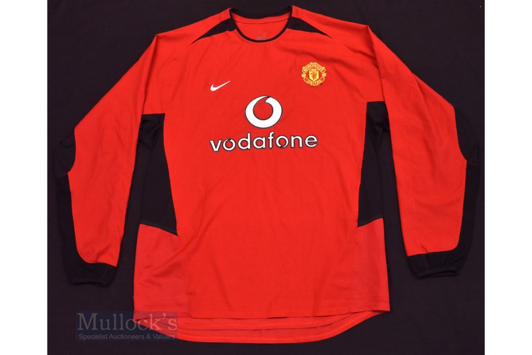 2002/04 Manchester United Home football shirt size L, in red and black, Nike, long sleeve - Image 1 of 2