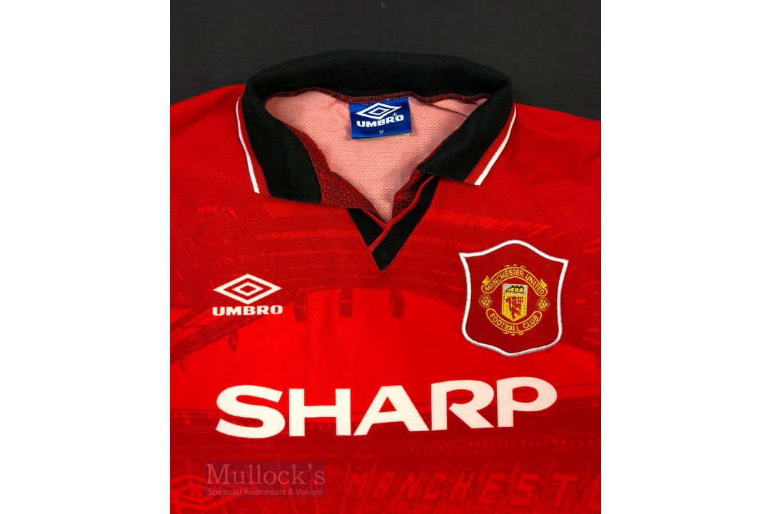 1994/96 Manchester United Home football shirt size medium, in red, Umbro, short sleeve, with 1993-94 - Image 3 of 3