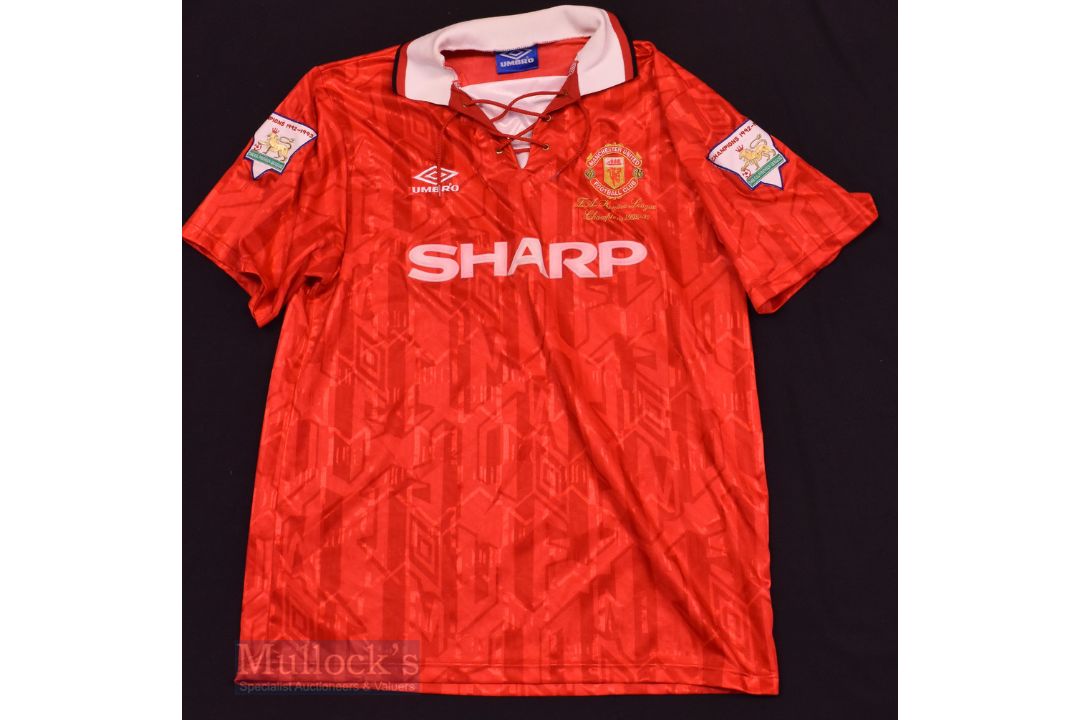 1992/94 Manchester United Home football shirt size large, in red, Umbro, short sleeve, with league - Image 1 of 2