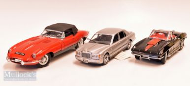 Franklin Mint 1/24 Scale FM4621 - 1998 Rolls Royce Silver Seraph plus Polistil Jaguar XKE 1:16,