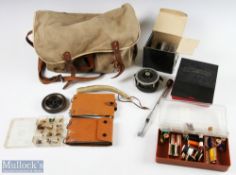 Canvas and leather shoulder bag 14