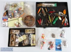 Hardy Bros Selection - Assorted Selection of Lures and Baits features Hardy Fly Minnow 2 ¼