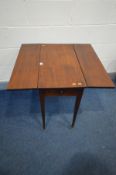 A SMALL GEORGIAN MAHOGANY PEMBROKE TABLE, on square tapering legs, width 37cm x open width 78cm x