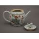 An 18th century Chinese porcelain teapot. 16.5 cm long. - Image 3 of 19
