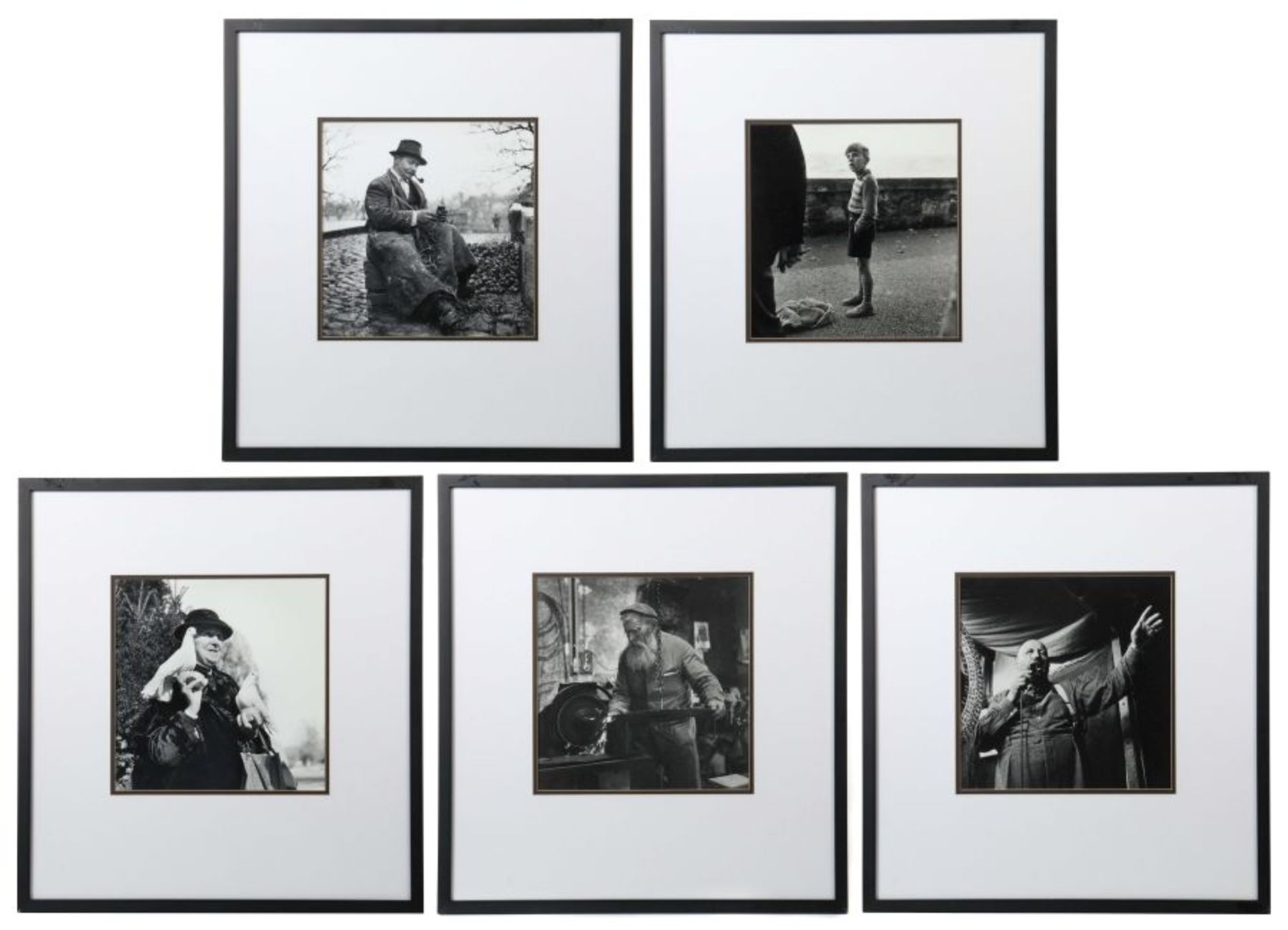 Jaeggi, Hugo Solothurn 1936 - 2018 Burg im Leimental, Fotograf. Fotoserie "Alltag", 5 Fotografien