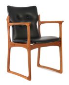 Armlehnstuhl Vamdrup, Dänemark, 1960er Jahre, abgerundetes Gestell aus Teakholz, die Sitzfläche und