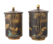 2 Deckelbecher Japan, wohl