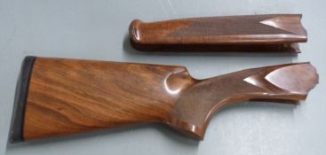 Caesar Guerini semi-pistol grip shotgun stock (41.5cm long) and chequered forend (26.5cm long)