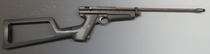 Crossman 2250XL .22 air rifle with composite skeleton stock, serial number 914800461.