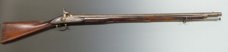 Enfield pattern percussion hammer action musket with lock engraved 1783, brass trigger guard, butt
