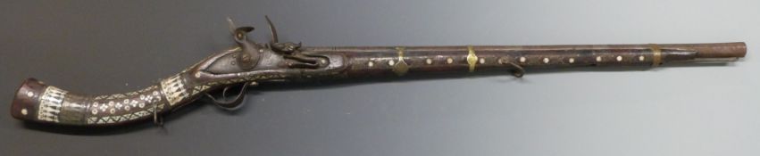 Turkish, Ottoman or Middle Eastern flintlock jezail with '1815' and East India Trading Company