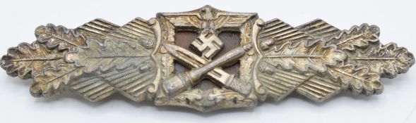 German WW2 Third Reich Nazi Close Combat badge, FEC. W.E. Beekhaus Berlin, and AUSF AGM Gablonz to