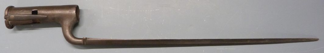 Socket bayonet with 10cm socket, Indian pattern spring attachment and 36cm blade. PLEASE NOTE ALL