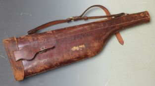 Leather leg of mutton gun case with brass lock, 82cm long.