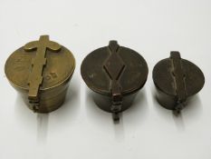 Continental run of nesting cup weights, all stamped 845 and with further verification marks, 5 Ned