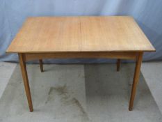 Retro extending dining table in the Gordon Russell style, L 122cm closed 168cm extended x W84 x