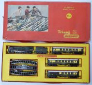 Tri-ang 00 gauge model railway passenger train set, RS.3, in original box.