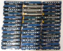 Forty Tri-ang and Hornby 00 gauge model railway The Blue Pullman Power cars, Trailer cars and