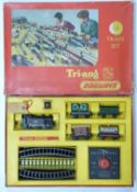 Tri-ang 00 gauge model railway goods train set, R3E, in original box.