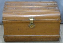 A vintage Japanned metal trunk, H42 x W71 x D50cm
