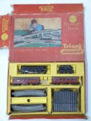Tri-ang 00 gauge model railway passenger train set, RO, in original box.