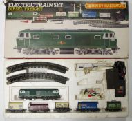 Hornby 00 gauge model railway Diesel Freight train set, R.833, in original box.