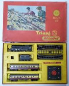 Tri-ang 00 gauge model railway passenger train set, R3A, in original box.
