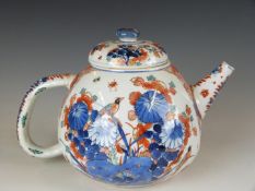 A 19thC Chinese Imari teapot, H13cm