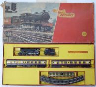 Tri-ang 00 gauge model railway Holiday Express train set, RS.29, in original box.