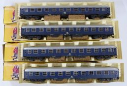 Four Rivarossi 0 gauge model railway German 1st class passenger coaches, 7791, all in original