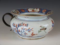 A 17th/18thC Chinese ceramic vessel with Imari decoration and later fitted handle, H11cm, diameter