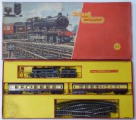 Tri-ang 00 gauge model railway Holiday Express train set, RS.29, in original box.