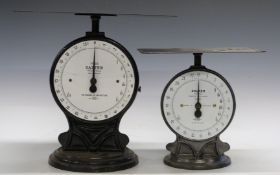 Salter No 25 postal scale to weigh 22lb, height 36cm together with a similar smaller example, both