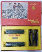 Tri-ang 00 gauge model railway passenger train set, RS.7, in original box.