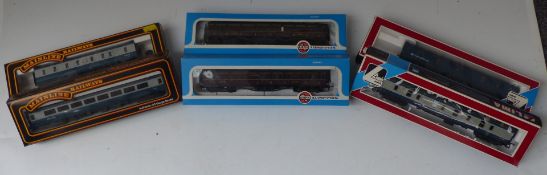 Twelve Mainline, Airfix and Lima 00 gauge model railway coaches including 937301 BR Mk II