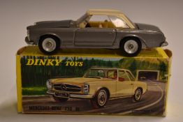 Dinky Toys diecast model Mercedes-Benz 230 SL, 516, in original box.