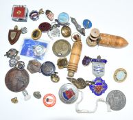 Collectable badges, medals etc to include Boeing Apollo / Saturn Roll of Honor, Royal Masonic