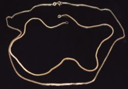 Two 9ct gold necklaces, 6.7g