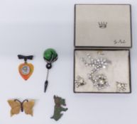 A suite of Peto paste jewellery, Art Deco jabot pin, Art Deco sweetheart brooch and two other