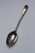 George III bottom hallmarked silver feather edged table spoon, London 1771, maker William