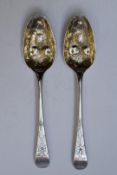 Pair of Georgian hallmarked silver berry spoons, London 1782, maker Richard Crossley, length 21cm,